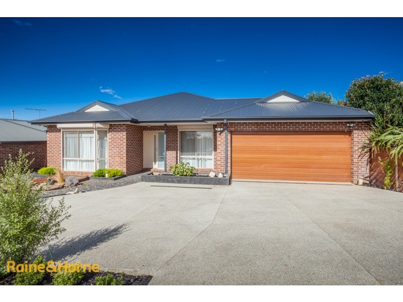 40 Ferris Street, Sunbury VIC 3429