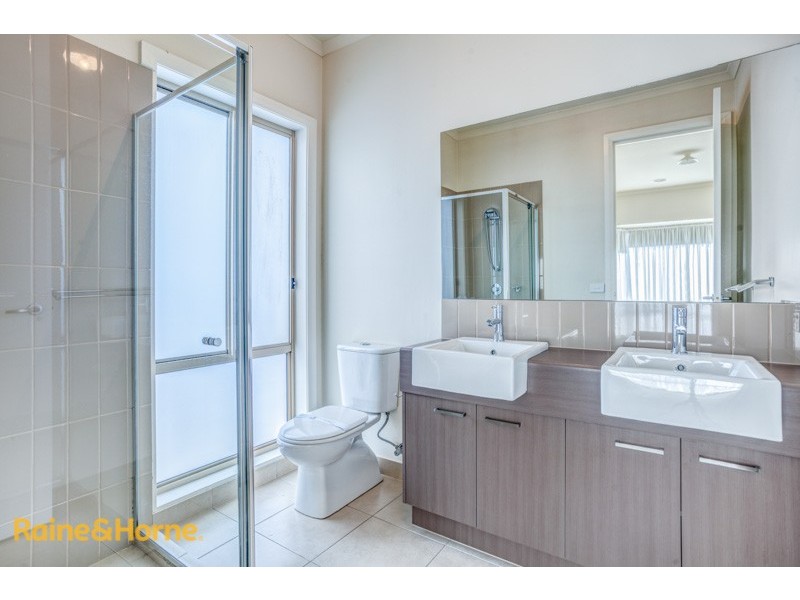 40 Ferris Street, Sunbury VIC 3429