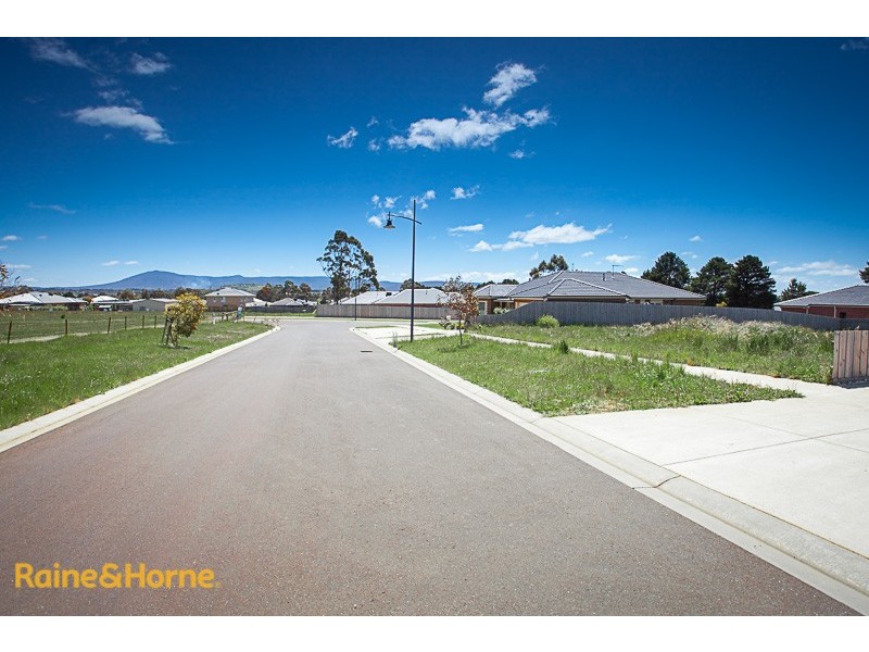 3 Finnigan Road, Gisborne VIC 3437