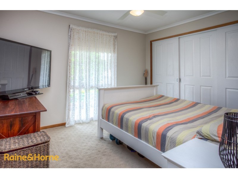 11 Fullbrook Dve, Sunbury VIC 3429