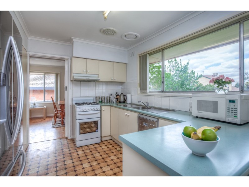 77 Dobell Avenue, Sunbury VIC 3429