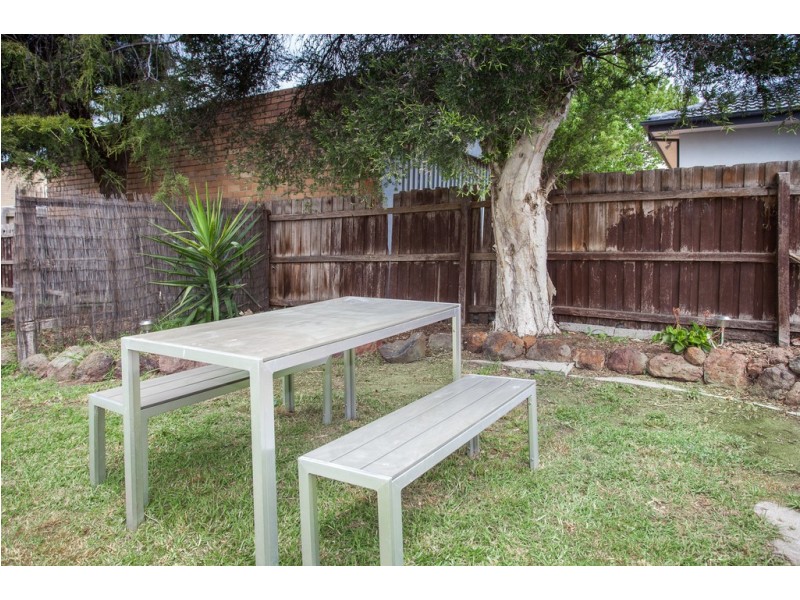 77 Dobell Avenue, Sunbury VIC 3429