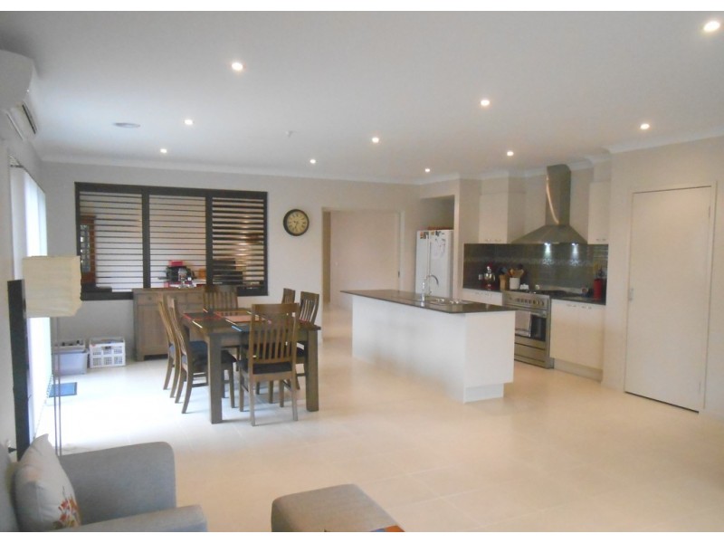 4 Burrow Drive, Diggers Rest VIC 3427