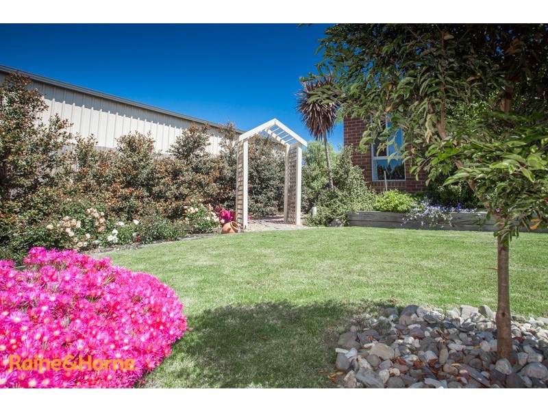 12 Pinto Way, Sunbury VIC 3429