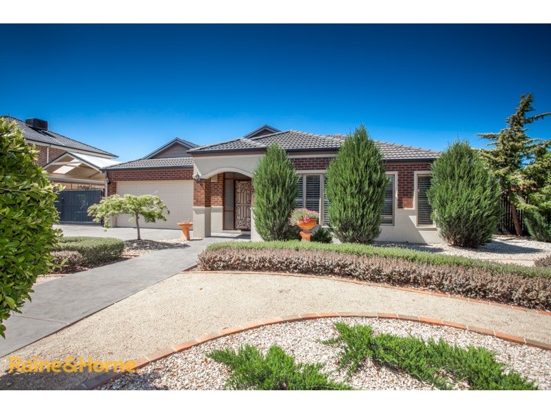 12 Pinto Way, Sunbury VIC 3429