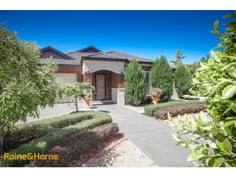 12 Pinto Way, Sunbury VIC 3429