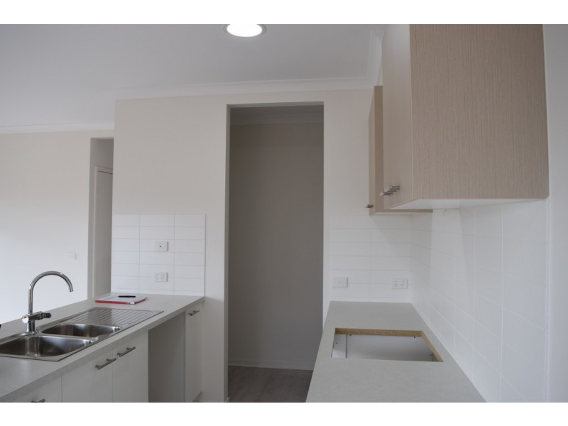 10 Rockfern Cres, Diggers Rest VIC 3427