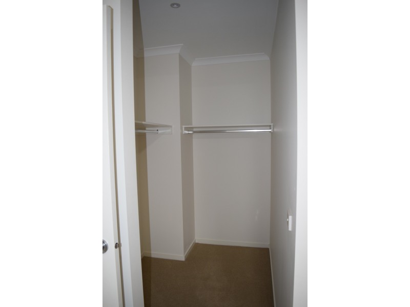 10 Rockfern Cres, Diggers Rest VIC 3427