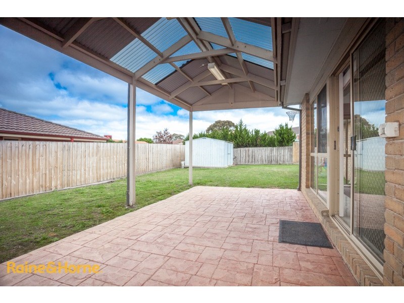 198 Elizabeth Drive, Sunbury VIC 3429