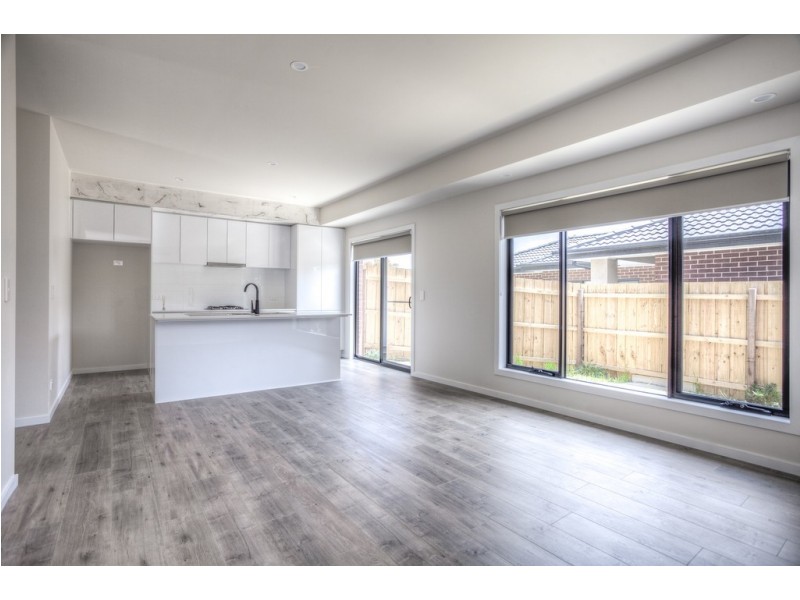 1/8 Hume St, Sunbury VIC 3429