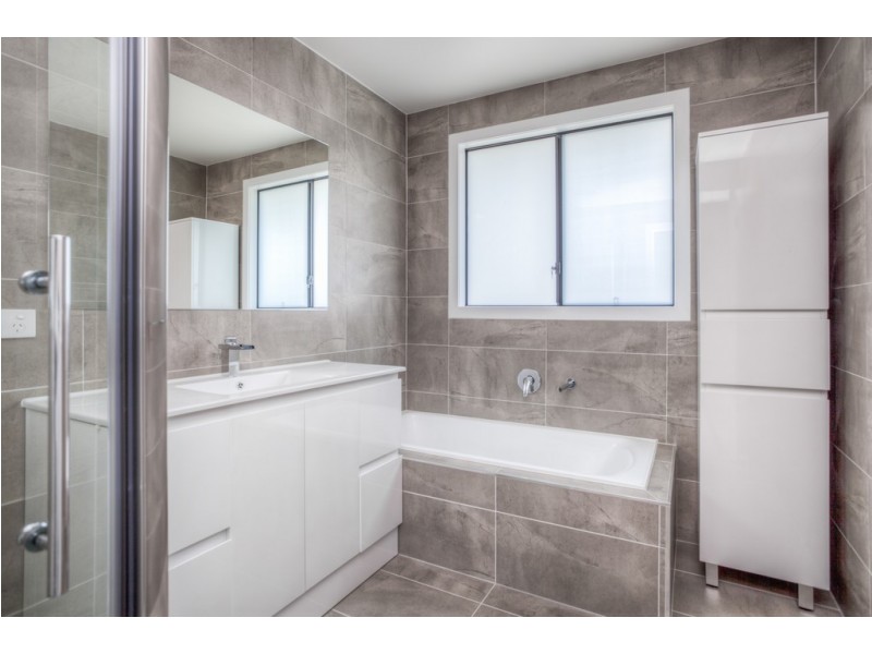 1/8 Hume St, Sunbury VIC 3429