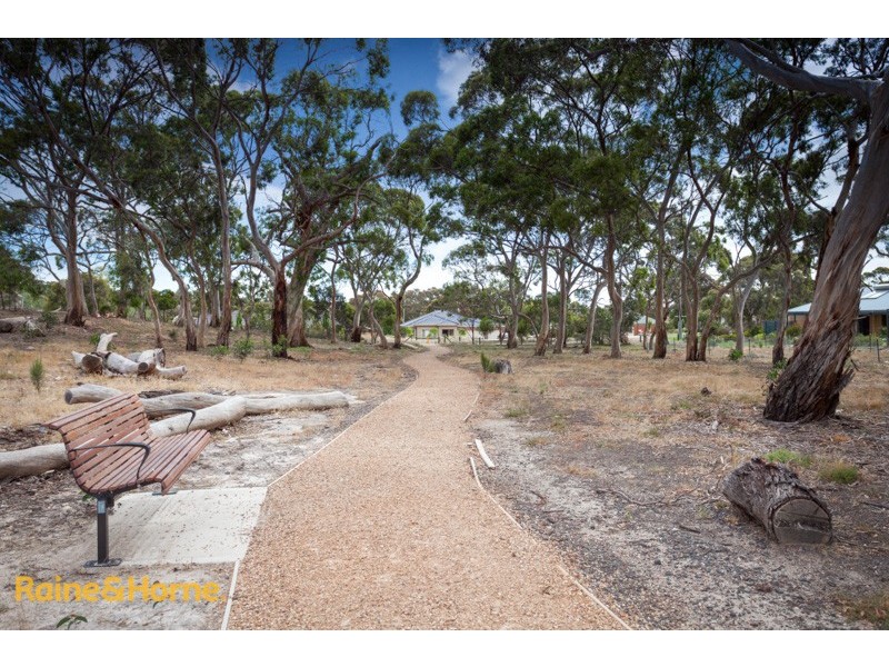 12 Hawkins Court, Sunbury VIC 3429