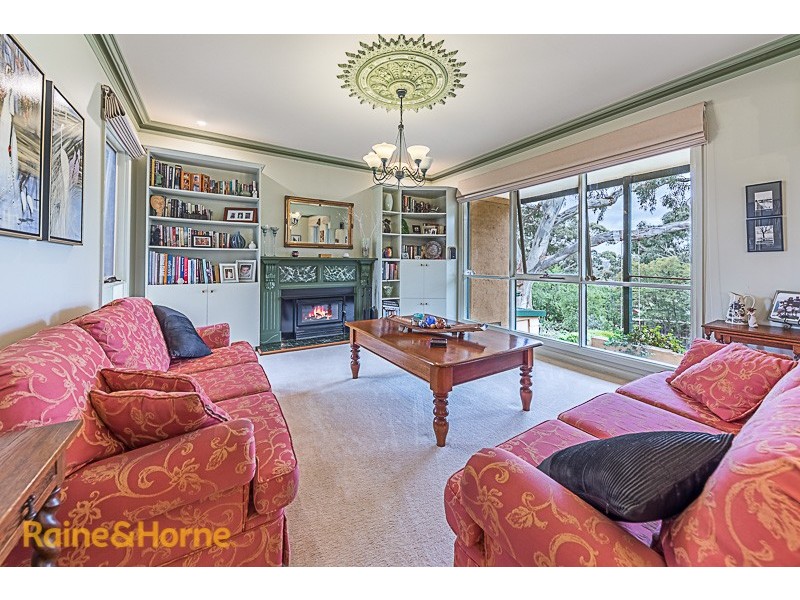 34 Yellow Gum Blvd, Sunbury VIC 3429