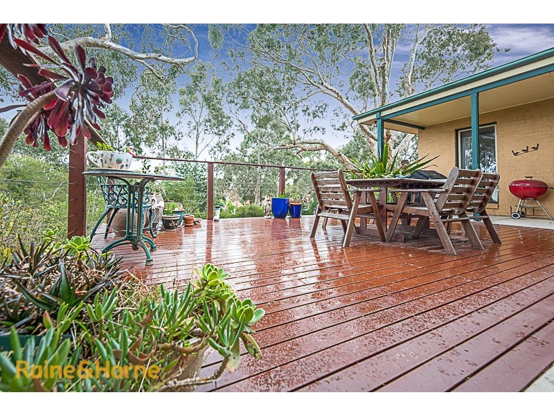 34 Yellow Gum Blvd, Sunbury VIC 3429
