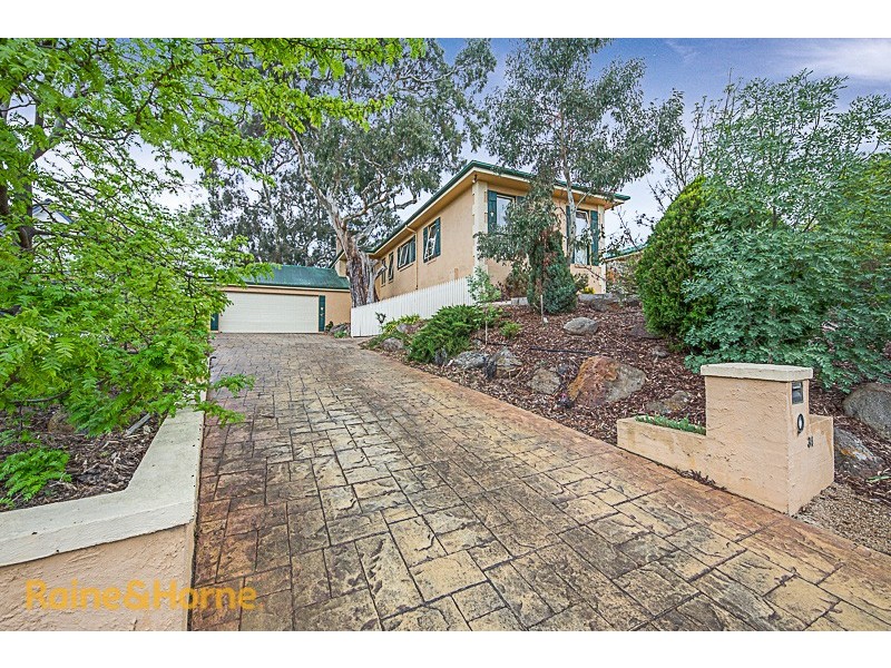 34 Yellow Gum Blvd, Sunbury VIC 3429