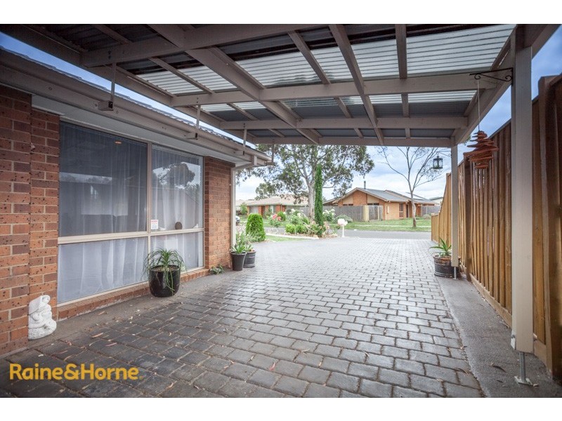 67 Muirfield Drive, Sunbury VIC 3429