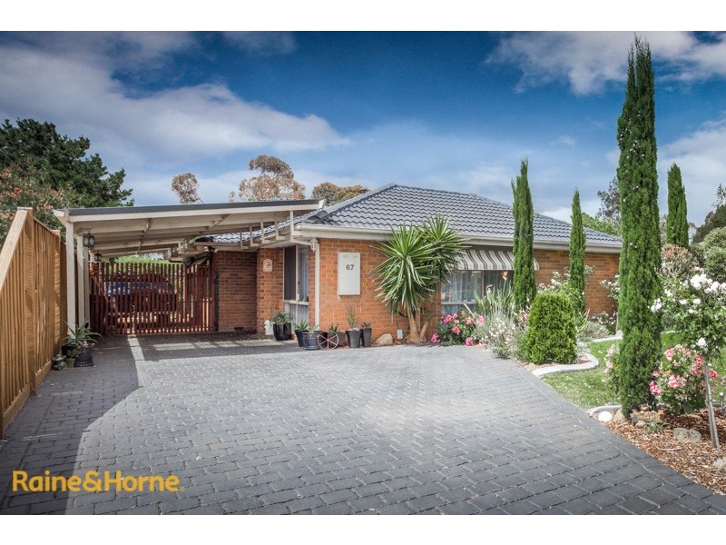 67 Muirfield Drive, Sunbury VIC 3429