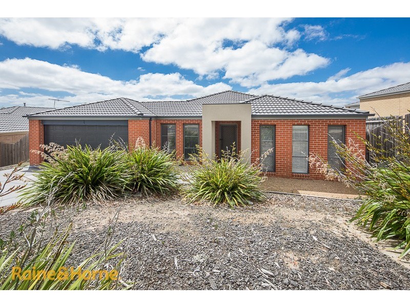 131 Phillip Drive, Sunbury VIC 3429