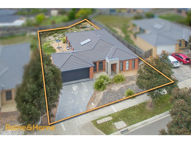 131 Phillip Drive, Sunbury VIC 3429