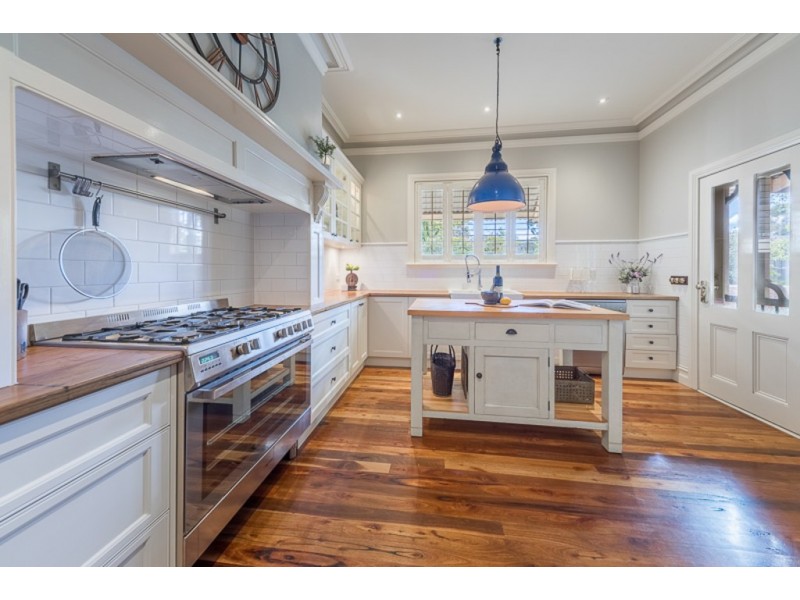 12 Manna Gum Close, Sunbury VIC 3429