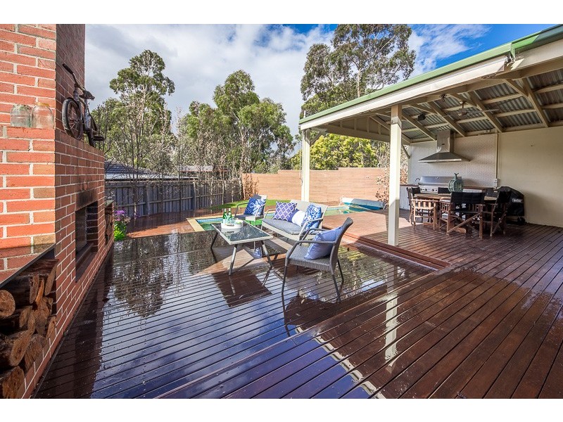 12 Manna Gum Close, Sunbury VIC 3429