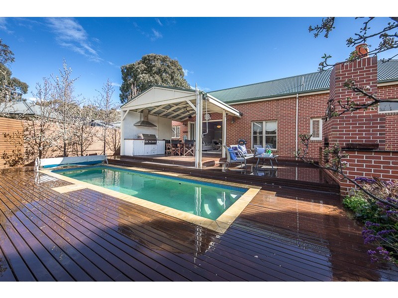 12 Manna Gum Close, Sunbury VIC 3429