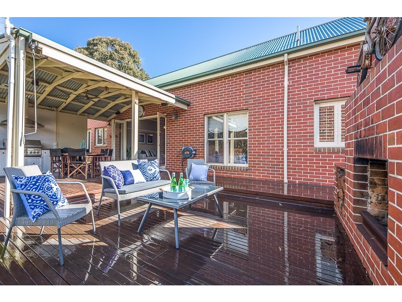 12 Manna Gum Close, Sunbury VIC 3429