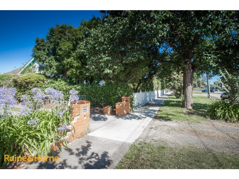 6 Macedon Street, Sunbury VIC 3429