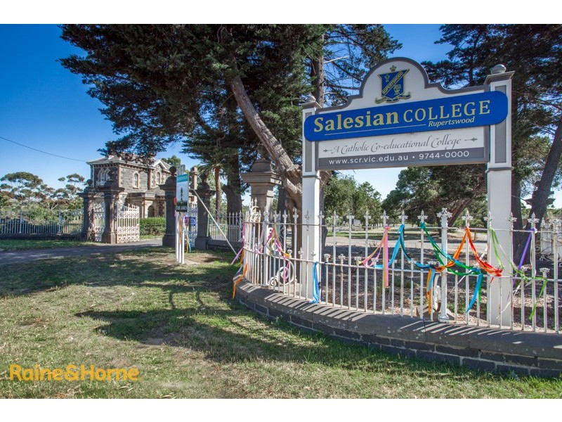 6 Macedon Street, Sunbury VIC 3429