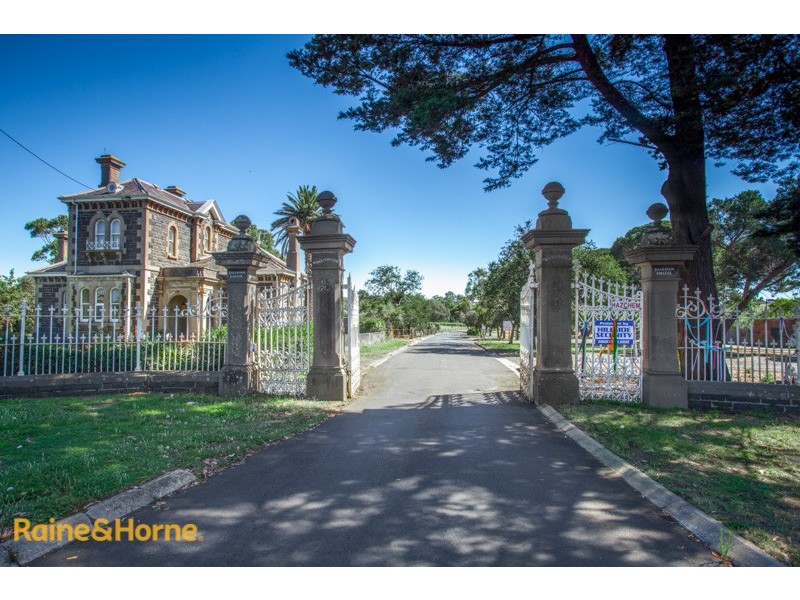 6-8 Macedon Street, Sunbury VIC 3429