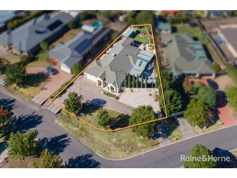 1 Old Winery Road, Sunbury VIC 3429