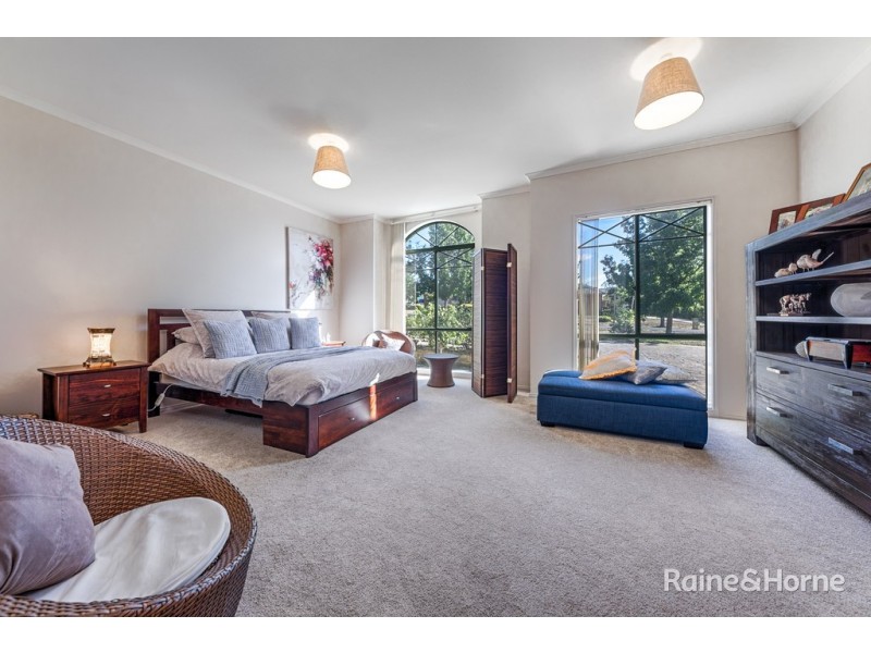1 Old Winery Road, Sunbury VIC 3429