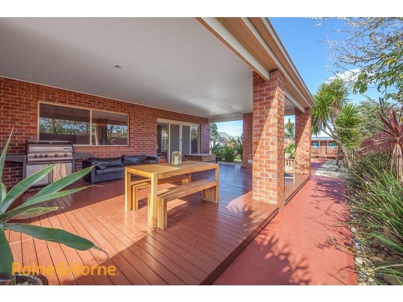 4 Frontignac Court, Sunbury VIC 3429