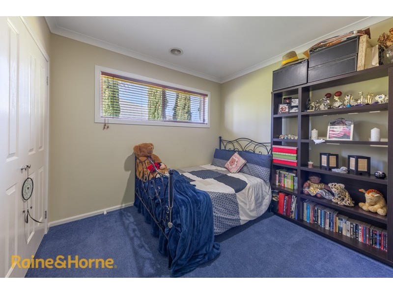 4 Frontignac Court, Sunbury VIC 3429
