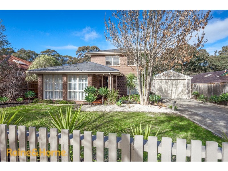 17 Gilchrist Crescent, Sunbury VIC 3429