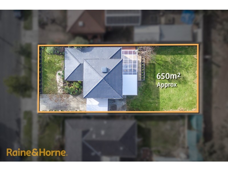 17 Gilchrist Crescent, Sunbury VIC 3429