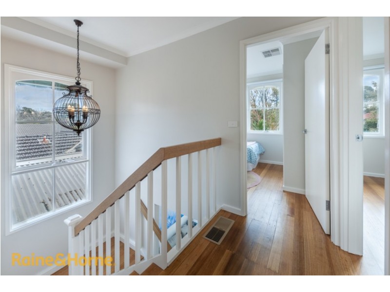 17 Gilchrist Crescent, Sunbury VIC 3429