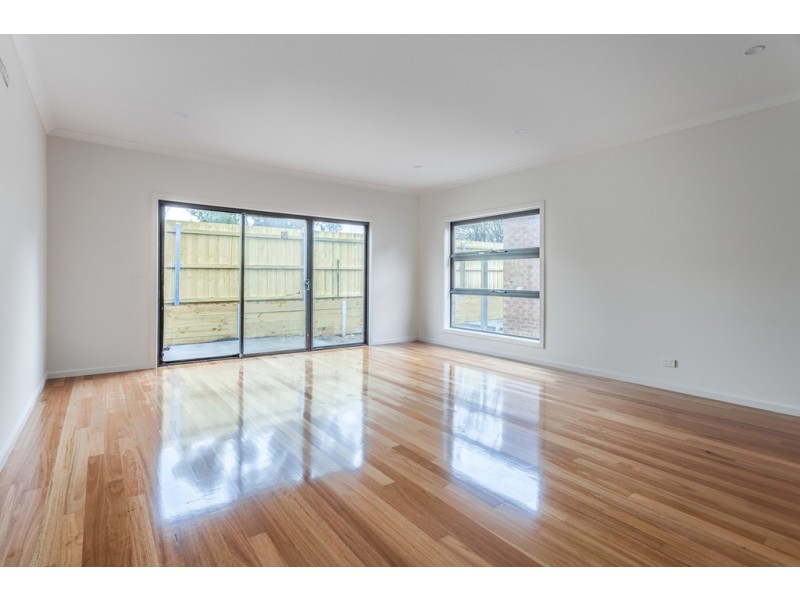 122 Anderson Road, Sunbury VIC 3429