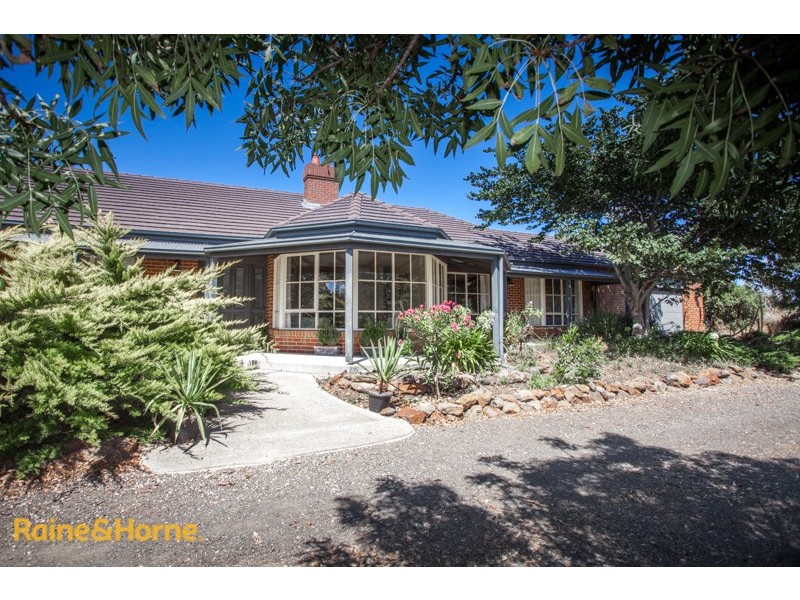 15 Winilba Road, Sunbury VIC 3429
