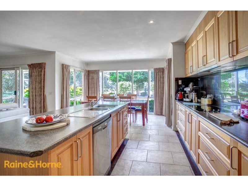 15 Winilba Road, Sunbury VIC 3429