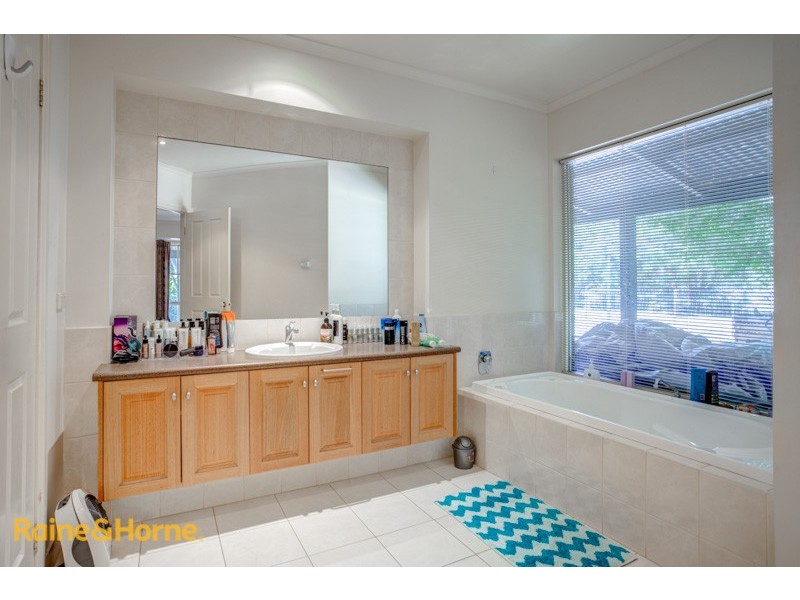 15 Winilba Road, Sunbury VIC 3429