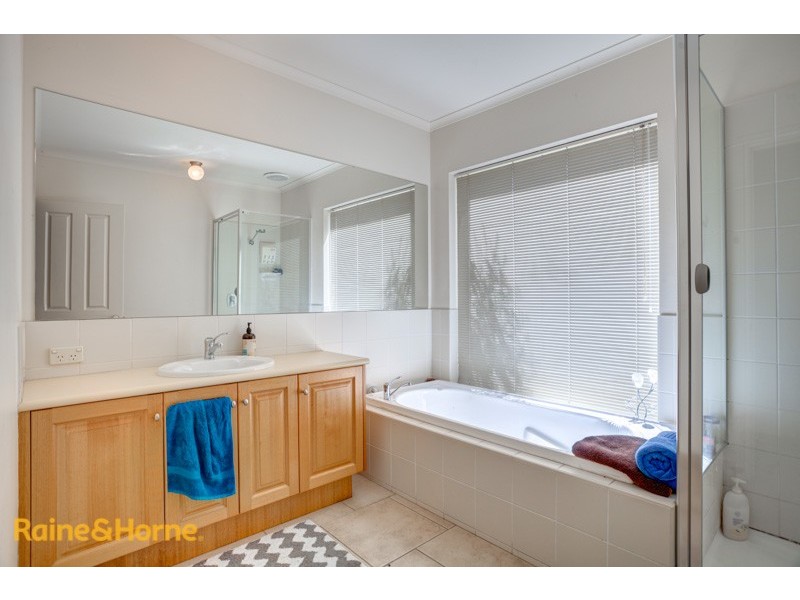 15 Winilba Road, Sunbury VIC 3429