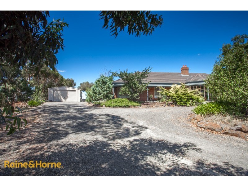15 Winilba Road, Sunbury VIC 3429