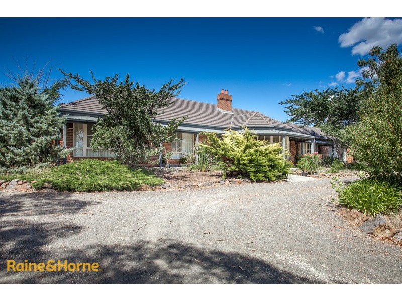 15 Winilba Road, Sunbury VIC 3429