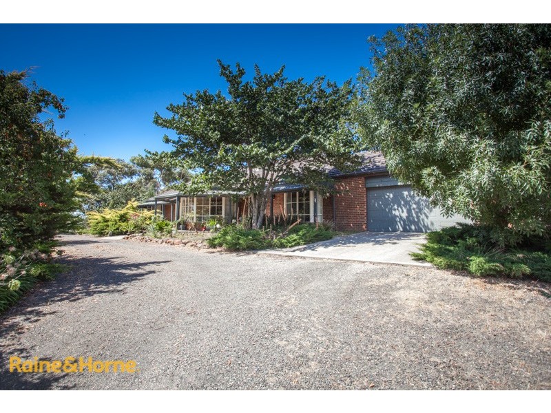 15 Winilba Road, Sunbury VIC 3429