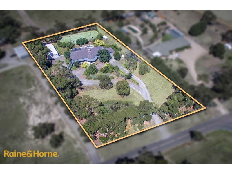 15 Winilba Road, Sunbury VIC 3429
