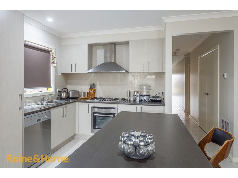 31 Keeper Street, Sunbury VIC 3429