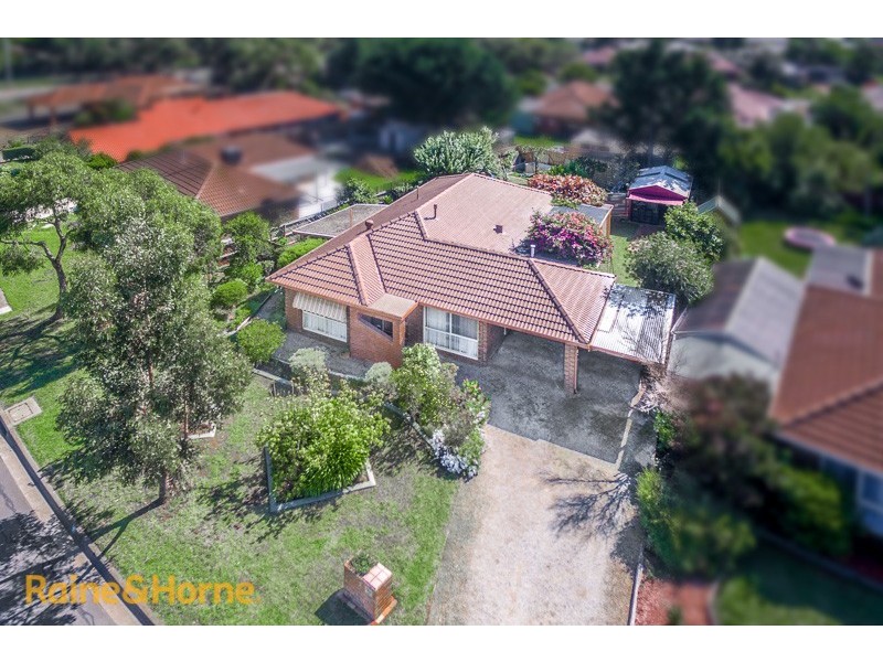 7 Carnoustie Drive, Sunbury VIC 3429