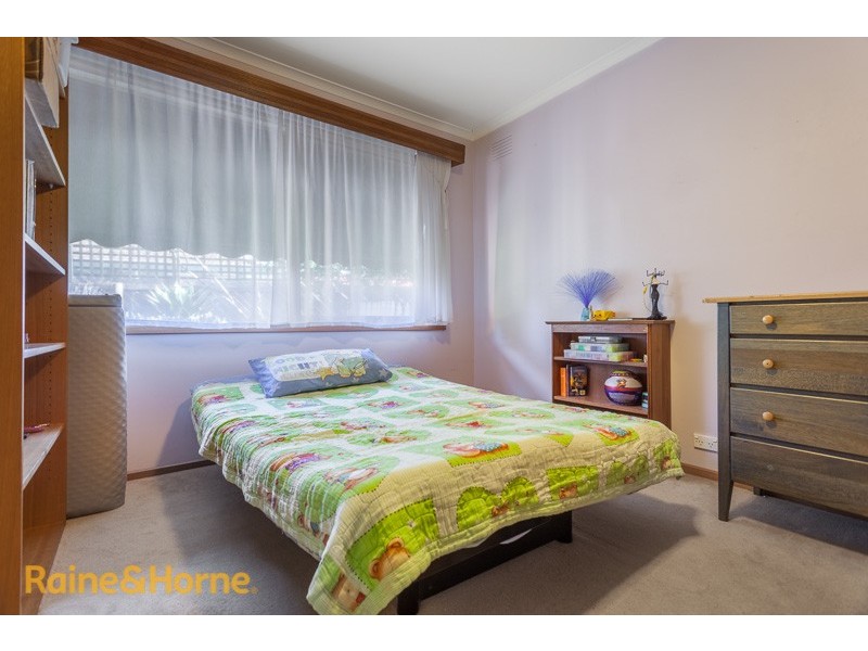 7 Carnoustie Drive, Sunbury VIC 3429