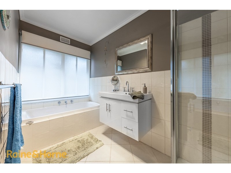 1 and 3 Carlson Street, Sunbury VIC 3429